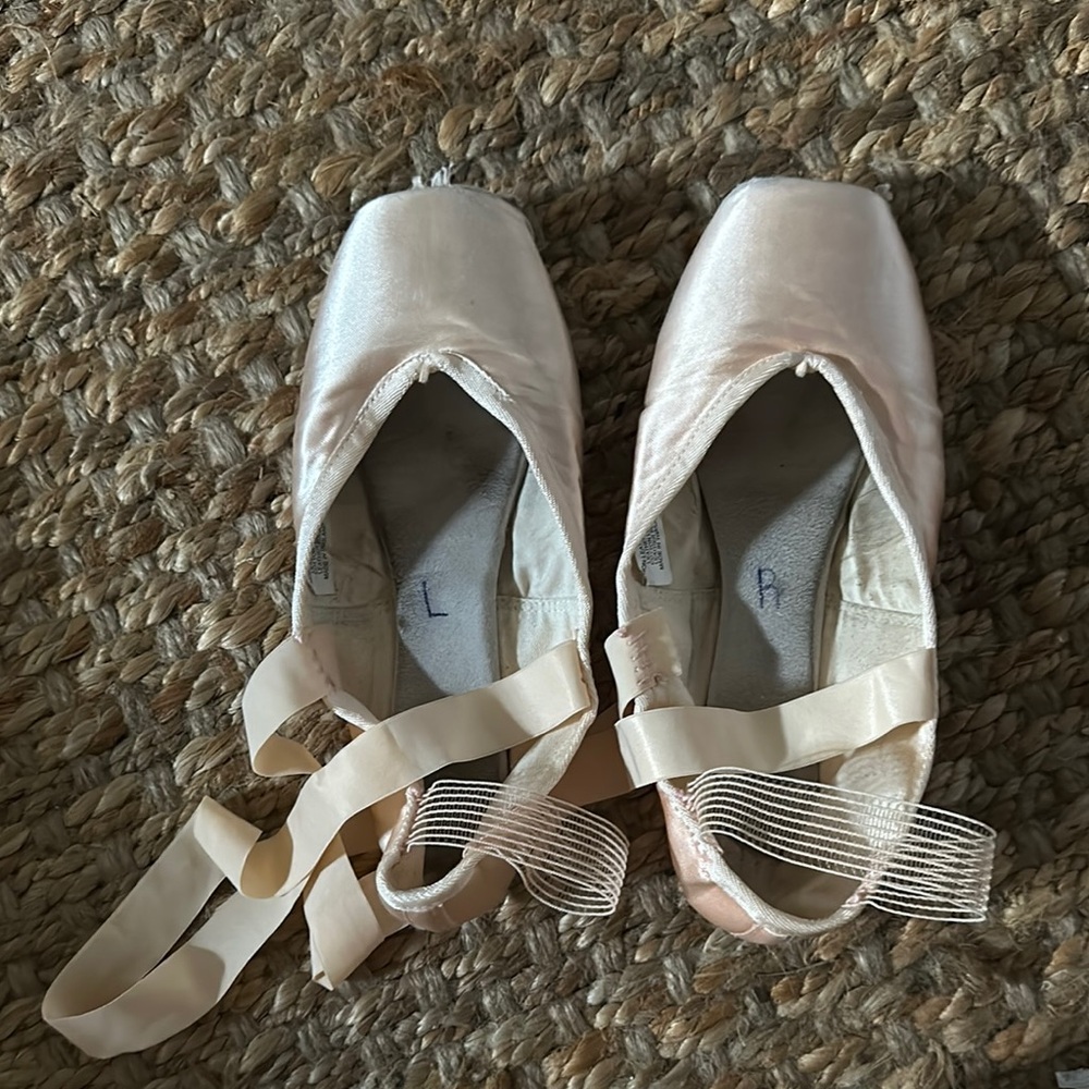 Bloch heritage pointe shoes